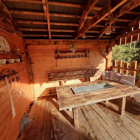 Zbojnicka Drevenica 3 Alojamento de Turismo Selvagem *