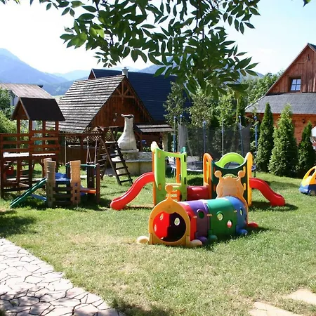 Zbojnicka Drevenica 3 *